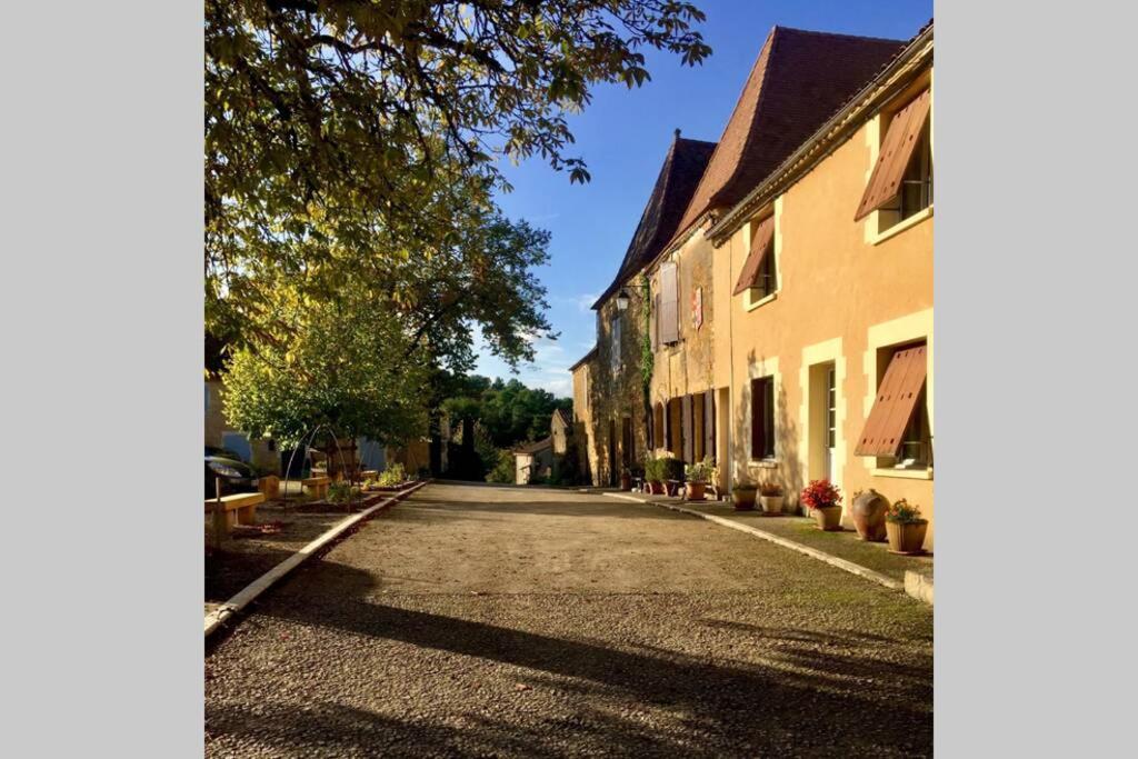 Les Petits Self Contained 2 Bedroom Apartment Molieres (Dordogne) المظهر الخارجي الصورة