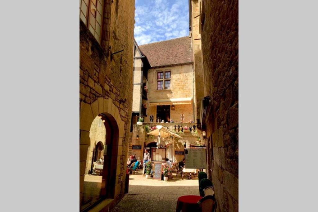Les Petits Self Contained 2 Bedroom Apartment Molieres (Dordogne) المظهر الخارجي الصورة