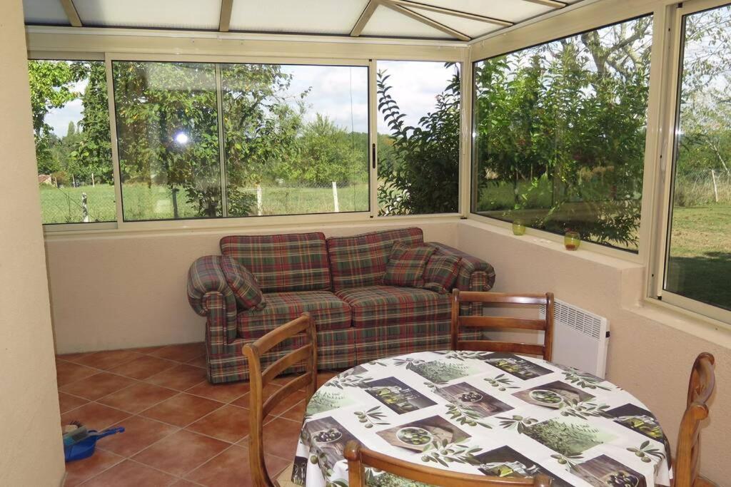 Les Petits Self Contained 2 Bedroom Apartment Molieres (Dordogne) المظهر الخارجي الصورة